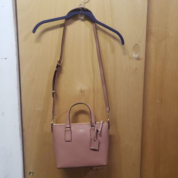 kate spade Handbags - NWT Kate Spade Cameron Street Lucie Crossbody bag 9.1wx7.6hx3.3d Color-Tan PPP